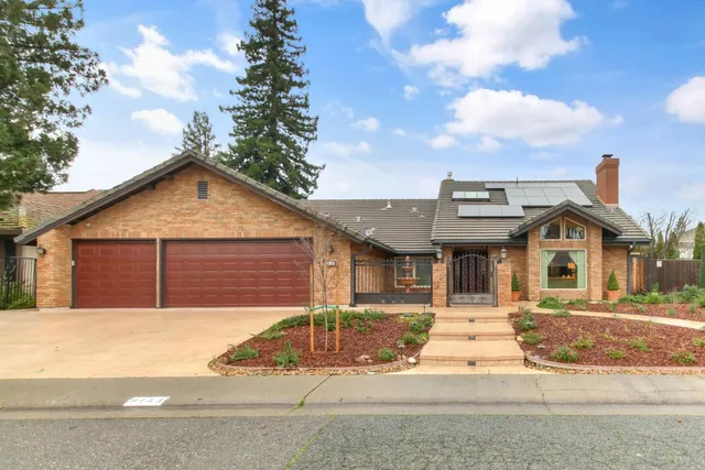 $945,000 | 9153 Shady Hollow Way, Fair Oaks, CA 95628