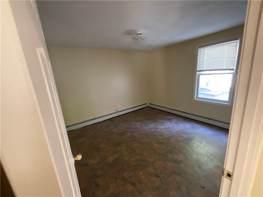 6 Pilgrim Avenue Coventry, RI 02816 - Photo 12 of 36