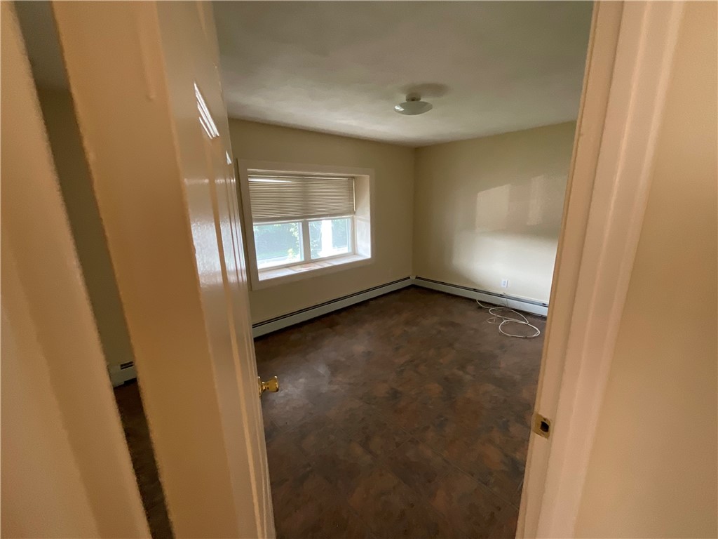 6 Pilgrim Avenue Coventry, RI 02816 - Photo 13 of 36