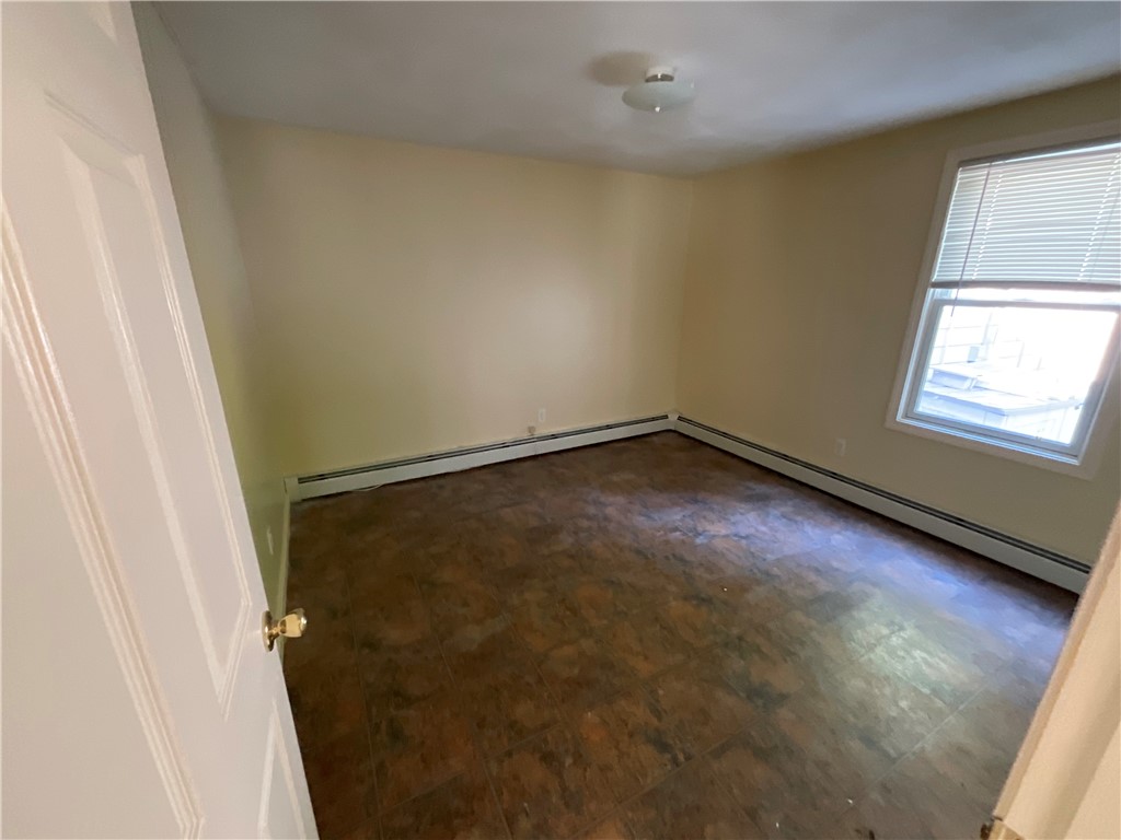 6 Pilgrim Avenue Coventry, RI 02816 - Photo 14 of 36