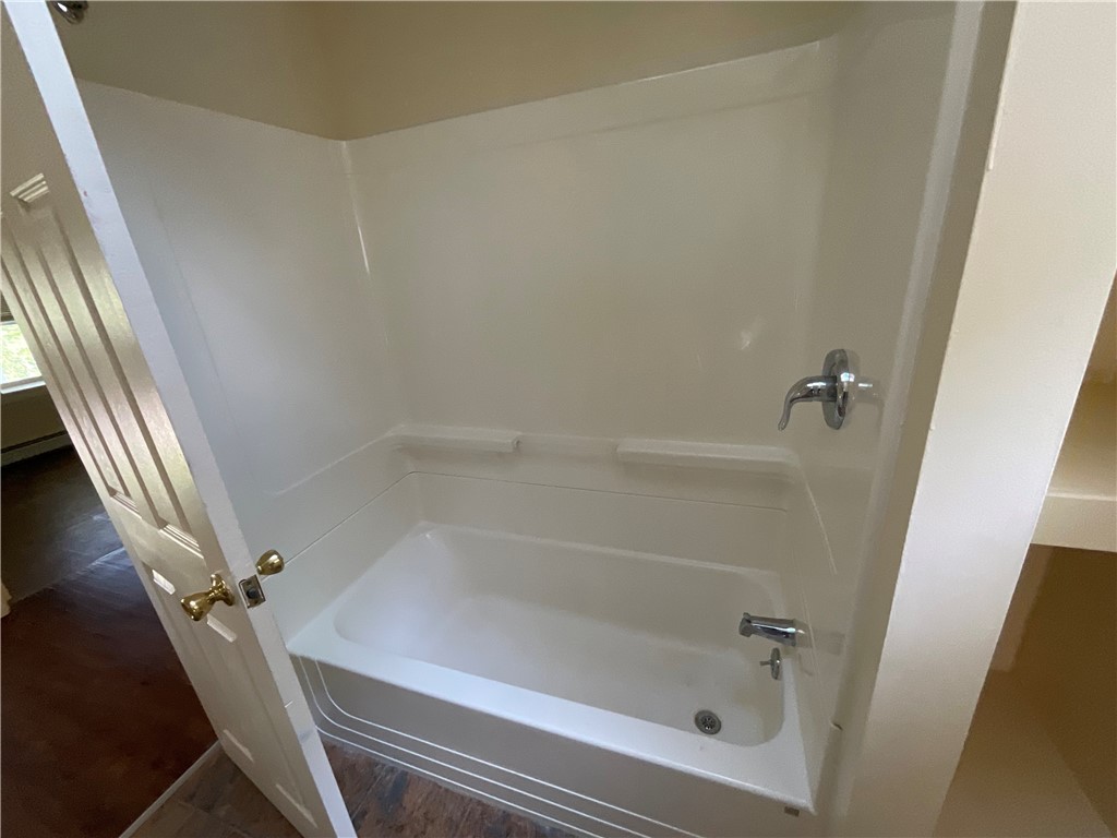 6 Pilgrim Avenue Coventry, RI 02816 - Photo 24 of 36