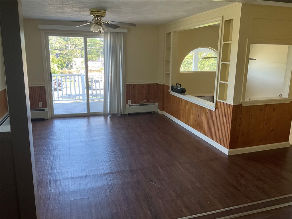 6 Pilgrim Avenue Coventry, RI 02816 - Photo 5 of 36