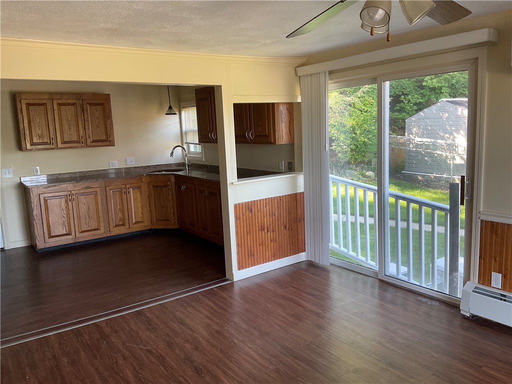 6 Pilgrim Avenue Coventry, RI 02816 - Photo 7 of 36