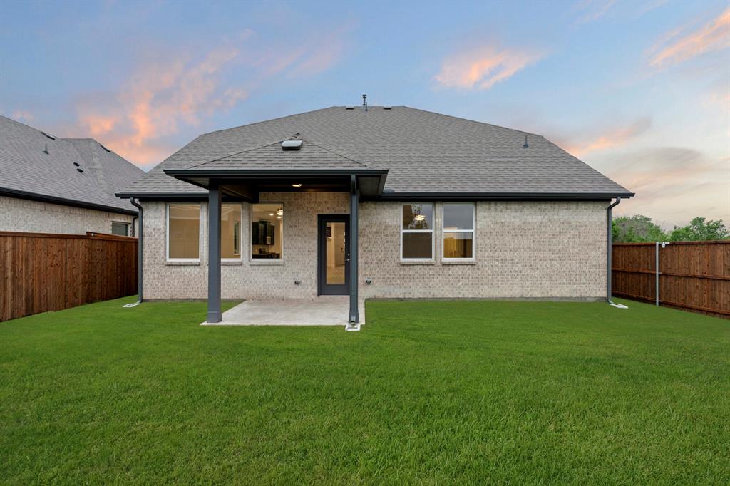 2223 River Bend Road Royse City, TX 75189 - Photo 27 of 39 27. 2223 Riverbend - Back