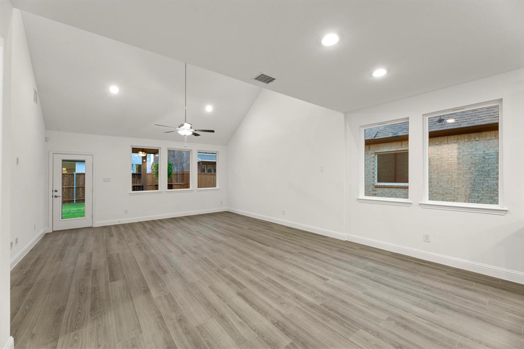 2223 River Bend Road Royse City, TX 75189 - Photo 7 of 39 09. 2223 Riverbend - Dining