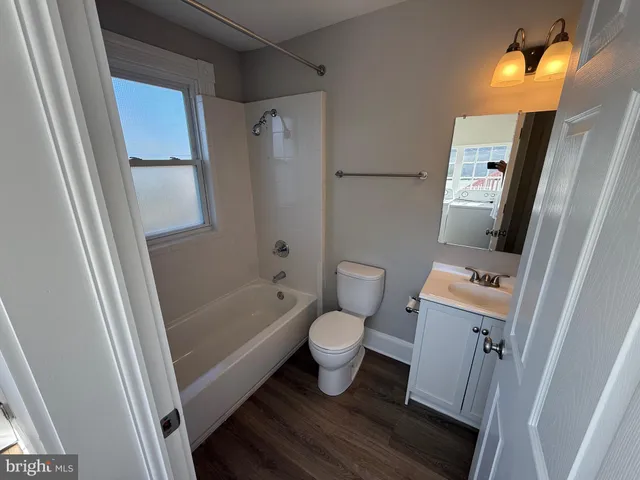 $2,000 | 234 1/2 East Main Street, Westminster, MD 21157