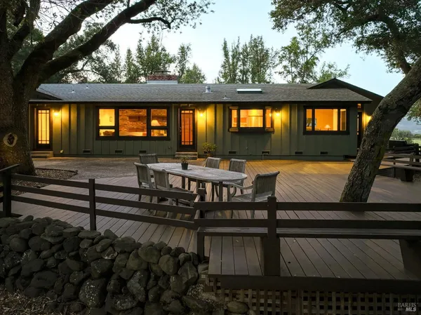 $2,995,000 | 2120 Grove Street, Sonoma, CA 95476