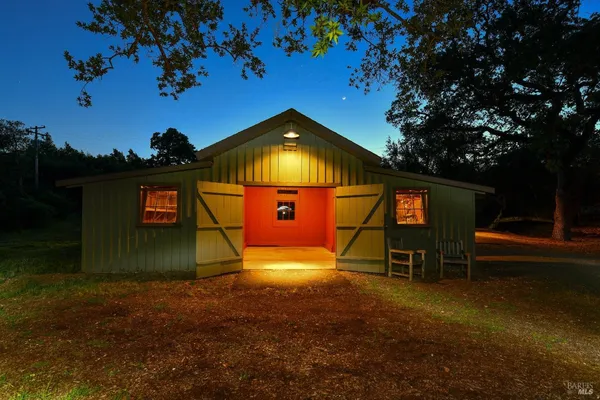 $2,995,000 | 2120 Grove Street, Sonoma, CA 95476