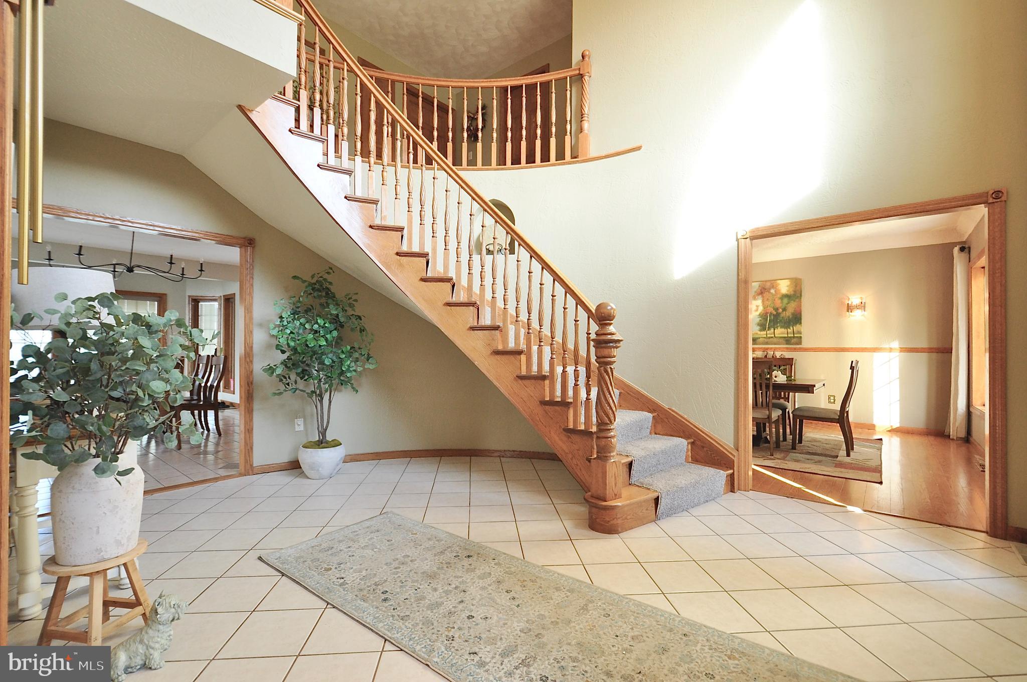 13370 South Eagle Valley Road Tyrone, PA 16686 - Photo 4 of 43 a view of entryway and hall