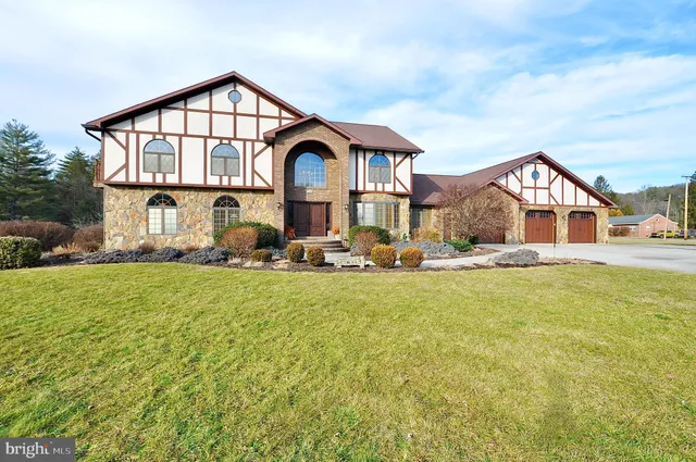 $635,000 | 13370 South Eagle Valley Road, Tyrone, PA 16686