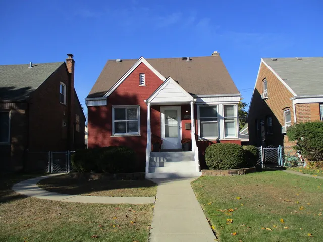 $353,900 | 11342 South Ave G, Chicago, IL 60617
