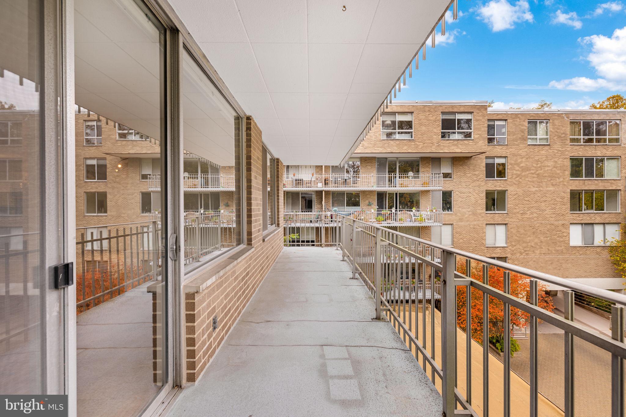 4100 Cathedral Avenue Northwest, Unit 712 Washington, DC 20016 - Photo 13 of 24 a view of a balcony with city view