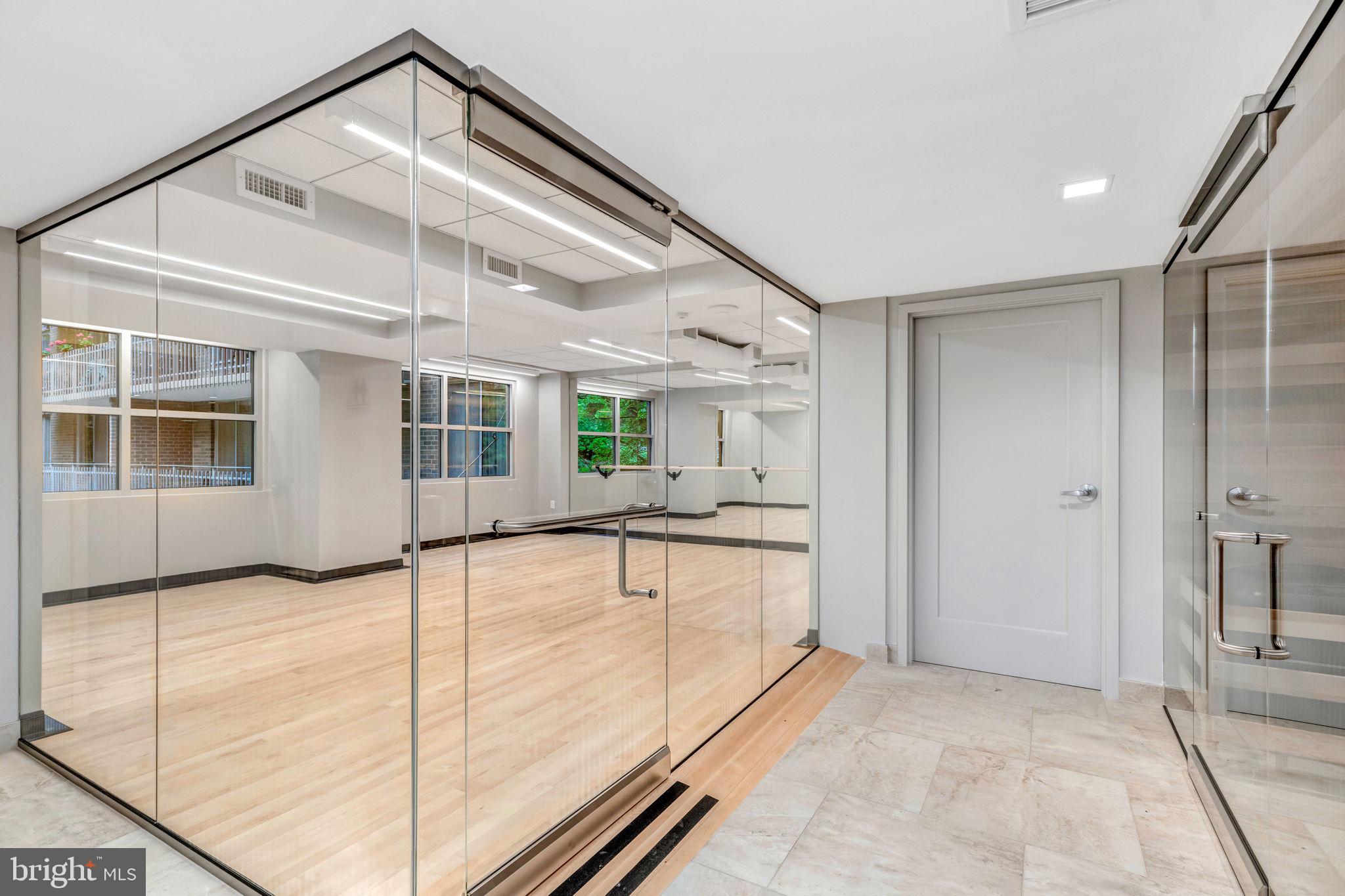 4100 Cathedral Avenue Northwest, Unit 712 Washington, DC 20016 - Photo 20 of 24 a view of a living room and kitchen