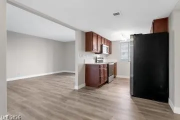$1,125 | 5081 River Glen Drive, Unit 125, Las Vegas, NV 89103