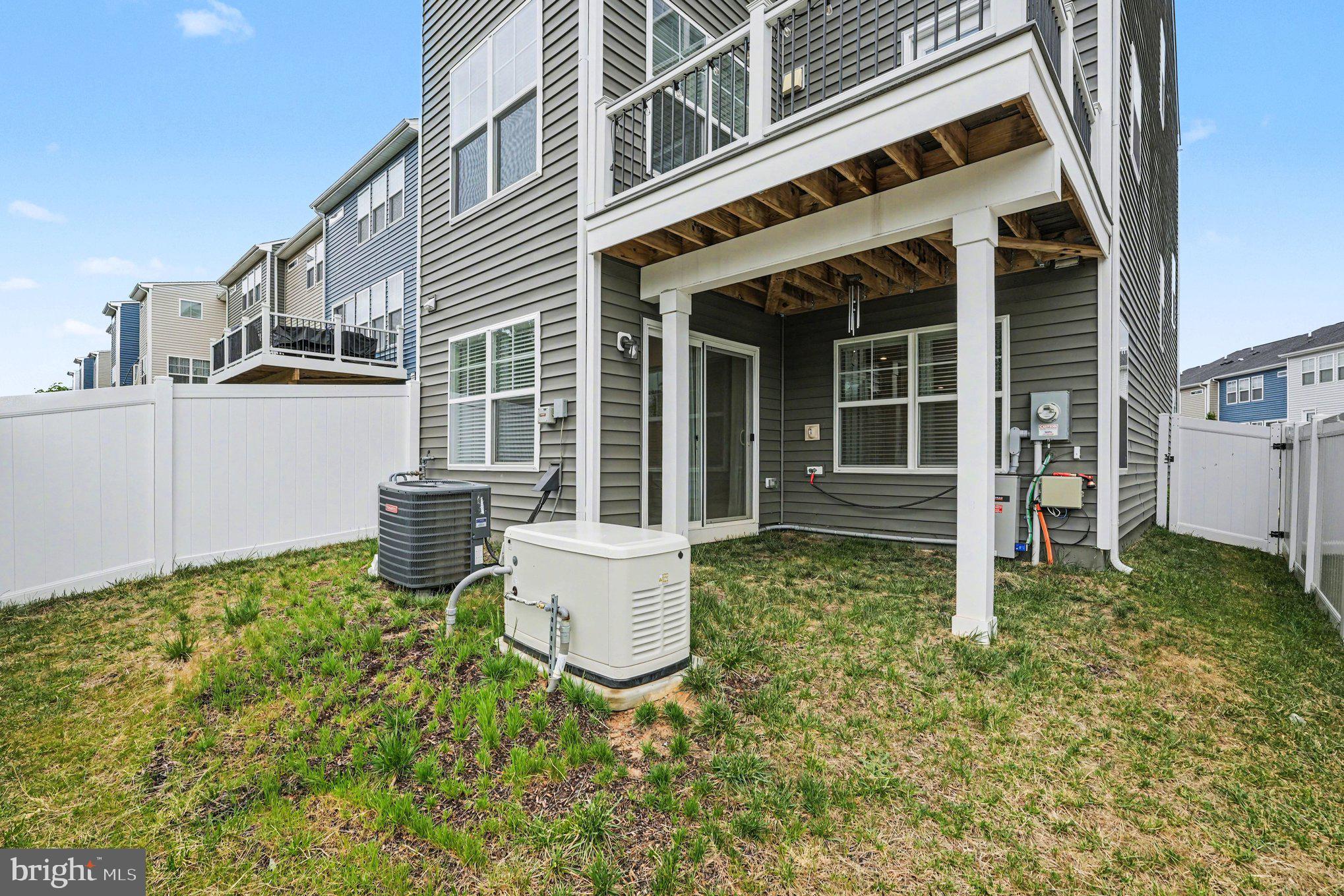 18281 Summit Pointe Drive Triangle, VA 22172 - Photo 24 of 30