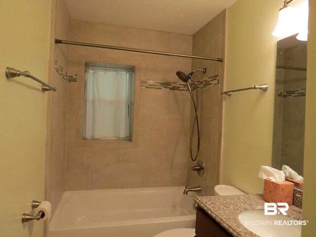 9970 McGee Street Elberta, AL 36530 - Photo 21 of 40 guest bath