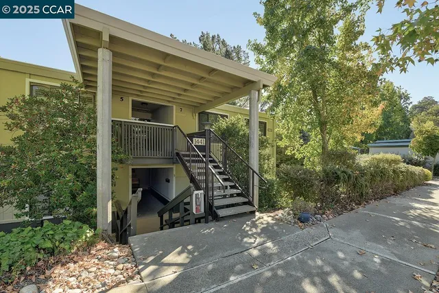 $398,000 | 1441 Oakmont Drive, Unit 7, Walnut Creek, CA 94595