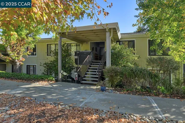 $398,000 | 1441 Oakmont Drive, Unit 7, Walnut Creek, CA 94595