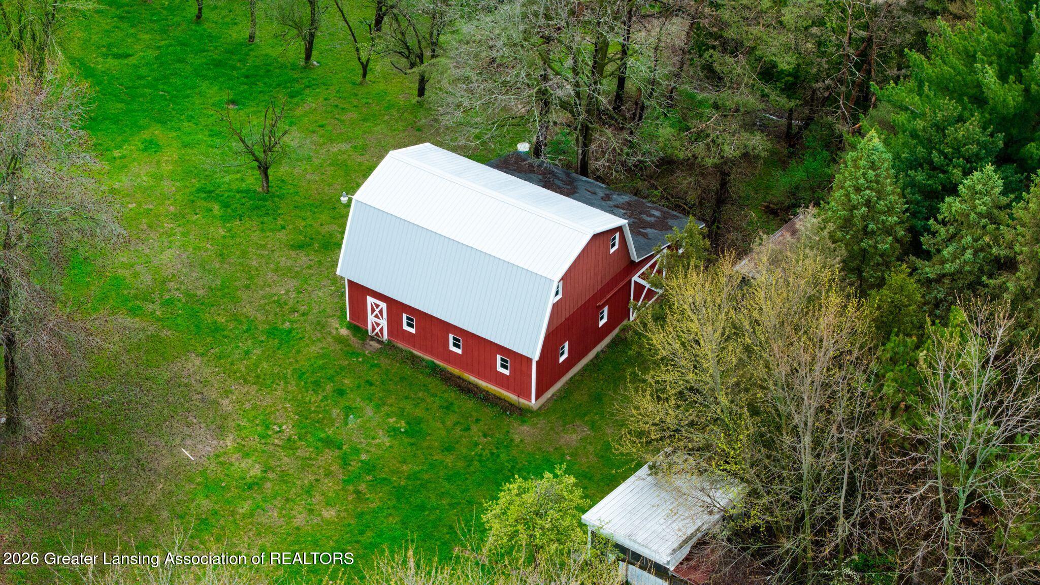 690 Okemos Road Mason, MI 48854 - Photo 41 of 85 2wvGp4NQ