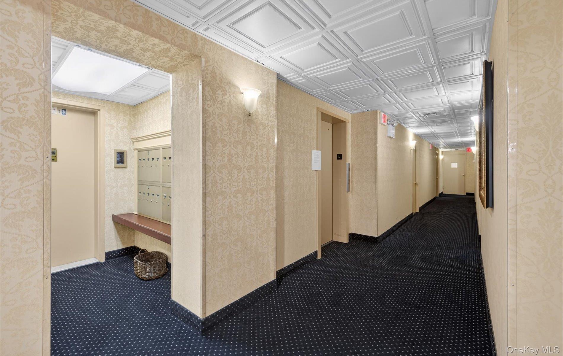 100 South Middle Neck Road, Unit 305 Great Neck, NY 11021 - Photo 31 of 45