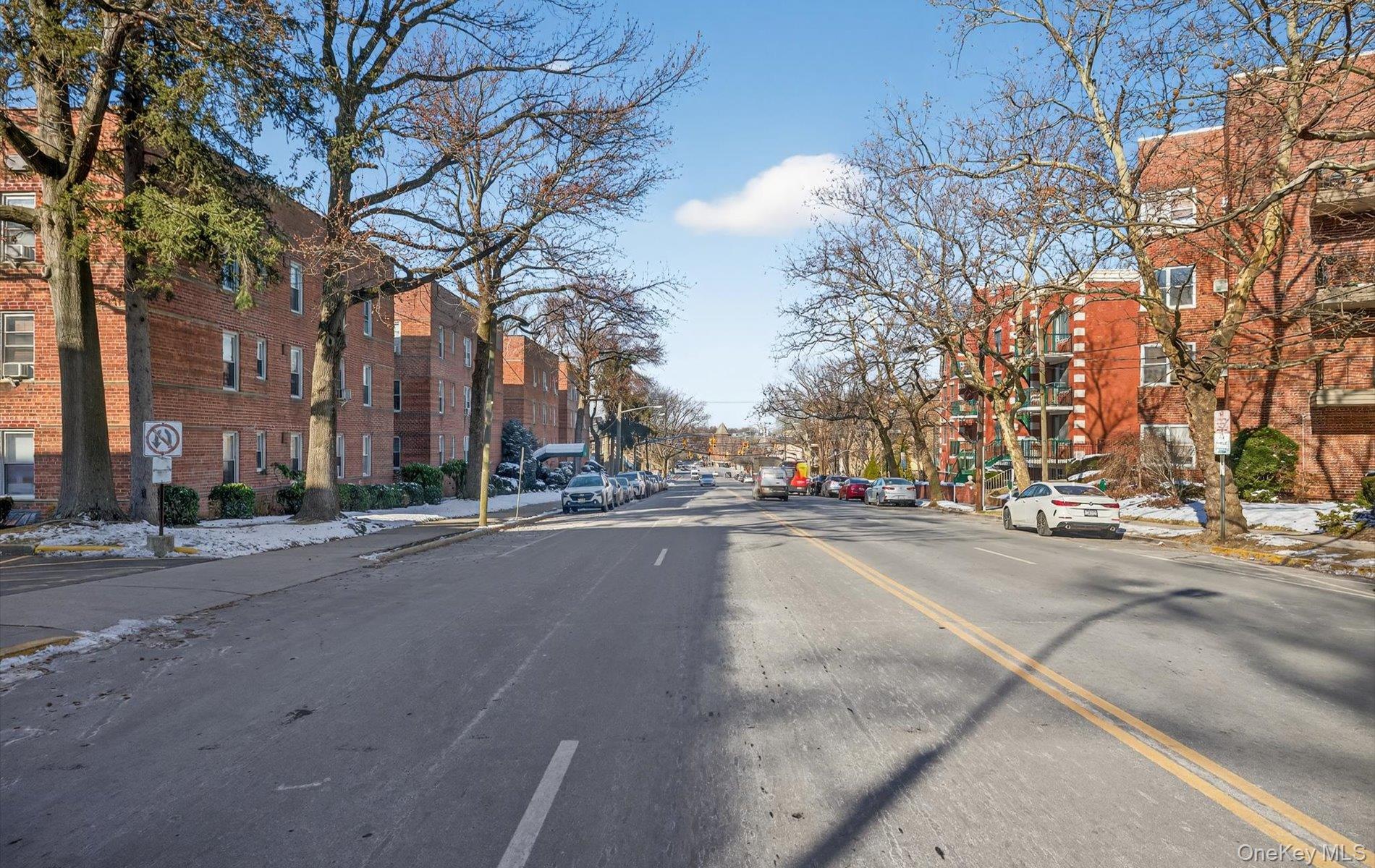 100 South Middle Neck Road, Unit 305 Great Neck, NY 11021 - Photo 36 of 45