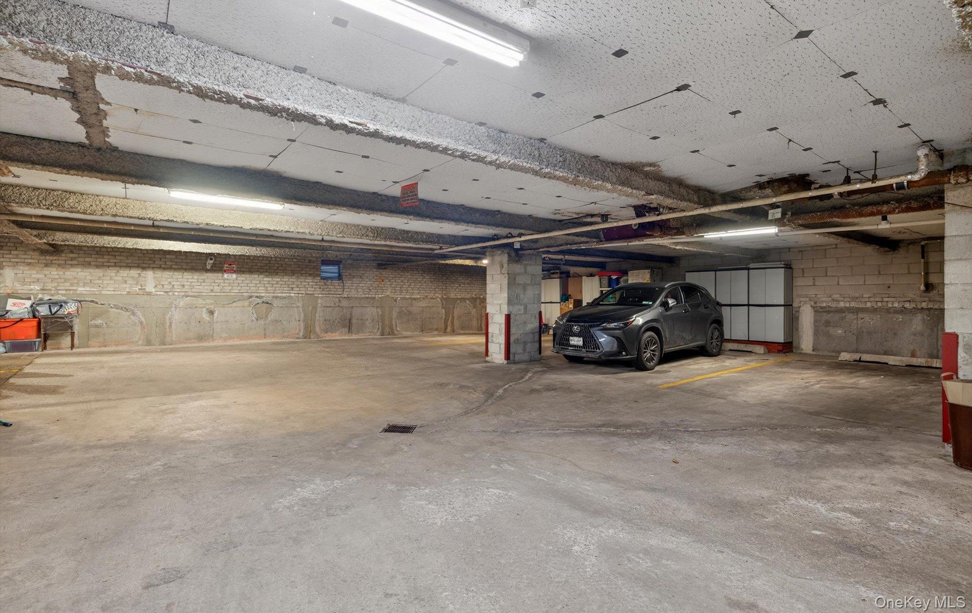 100 South Middle Neck Road, Unit 305 Great Neck, NY 11021 - Photo 39 of 45