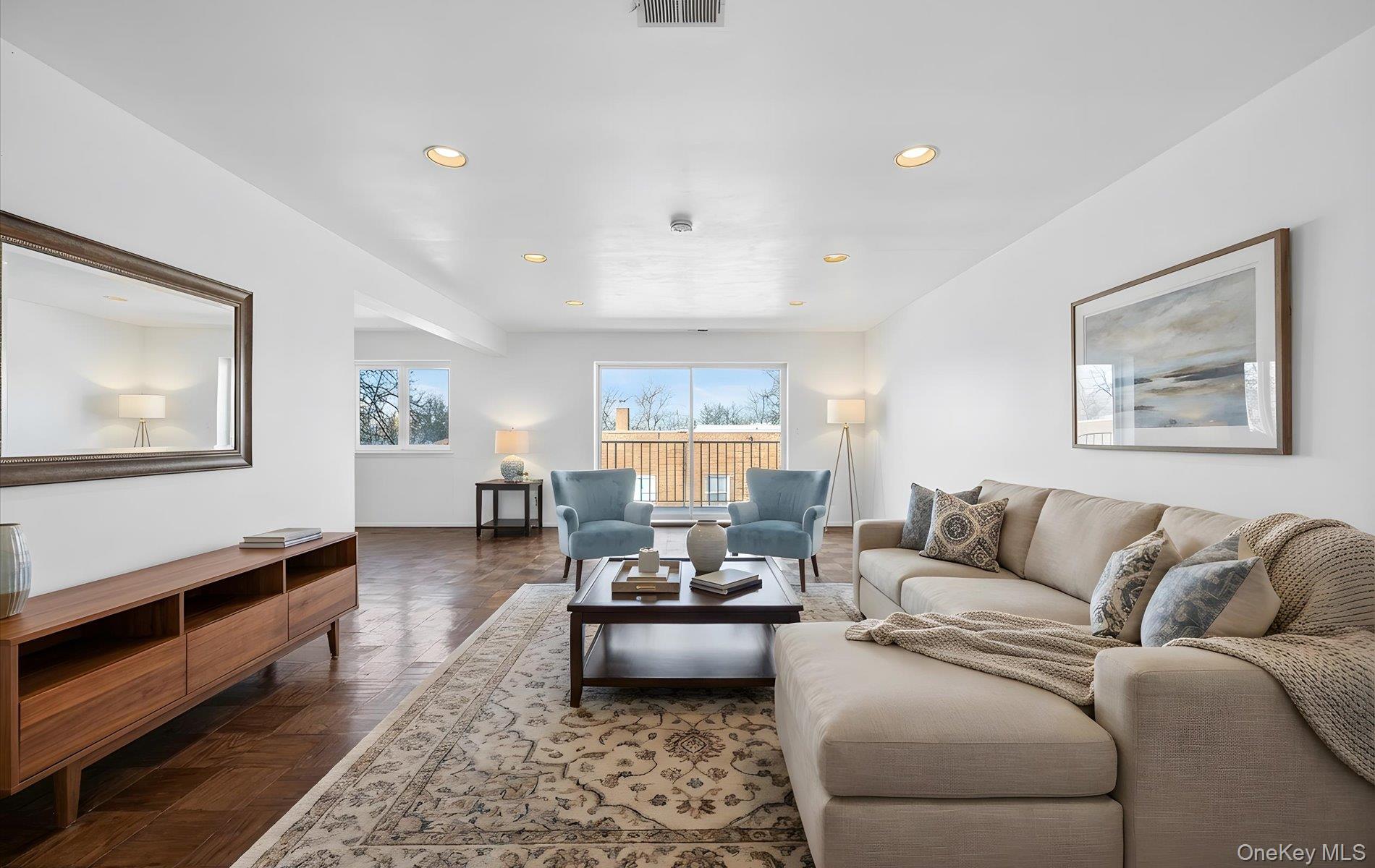 100 South Middle Neck Road, Unit 305 Great Neck, NY 11021 - Photo 44 of 45