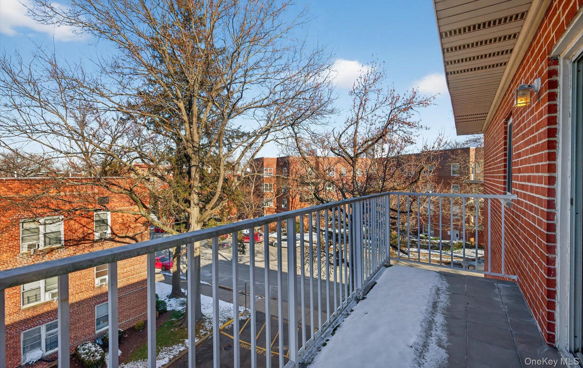 100 South Middle Neck Road, Unit 305 Great Neck, NY 11021 - Photo 10 of 45