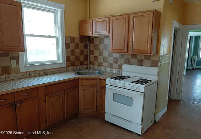 $690,000 | 208 Myrtle Avenue | West Brighton