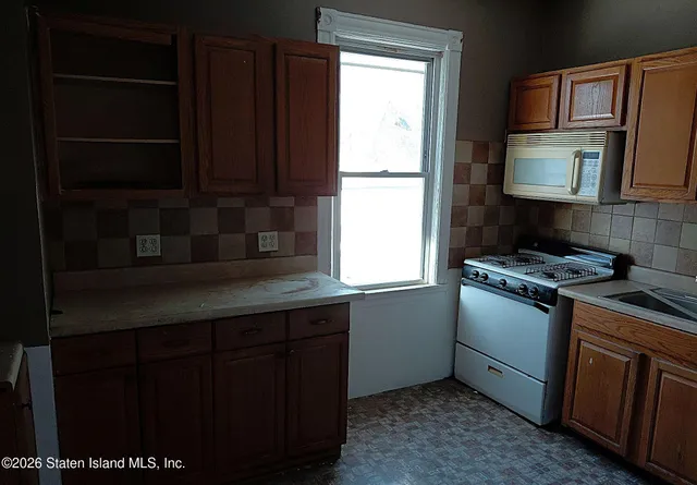 $690,000 | 208 Myrtle Avenue | West Brighton