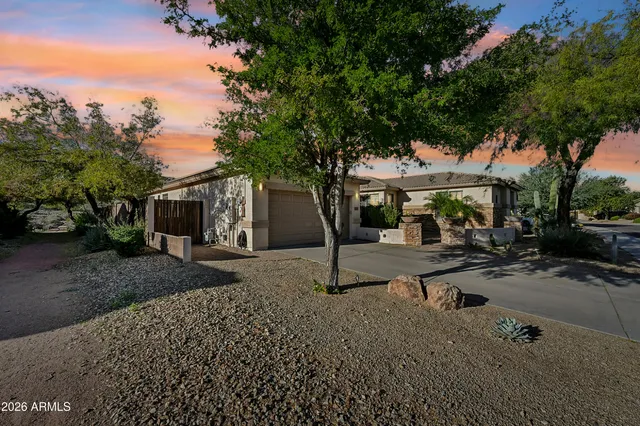 $699,000 | 6119 West Hedgehog Place, Phoenix, AZ 85083