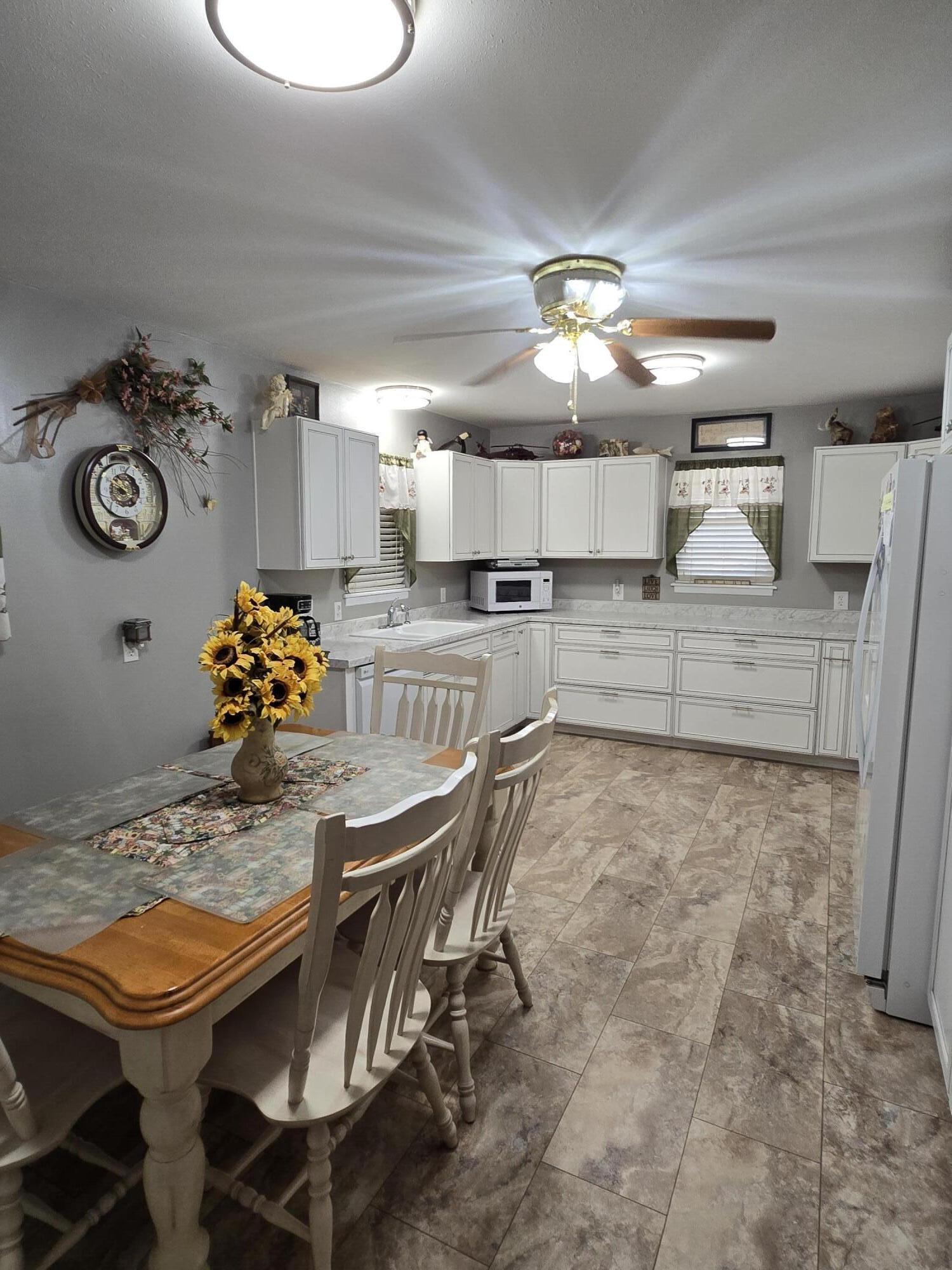 511 North 15th Street Lamesa, TX 79331 - Photo 3 of 39 20251007_104618