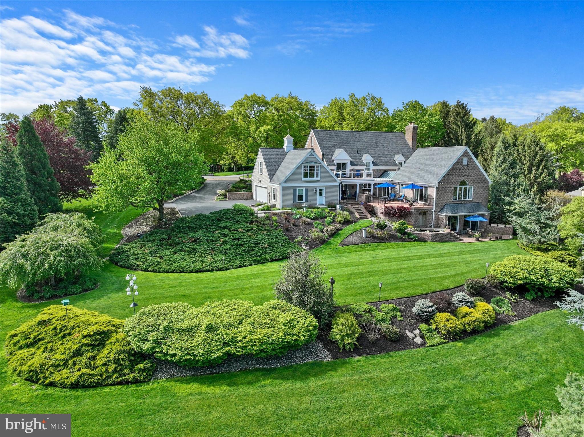 1525 Dunster Road York, PA 17403 - Photo 1 of 49 Gallery Image 1
