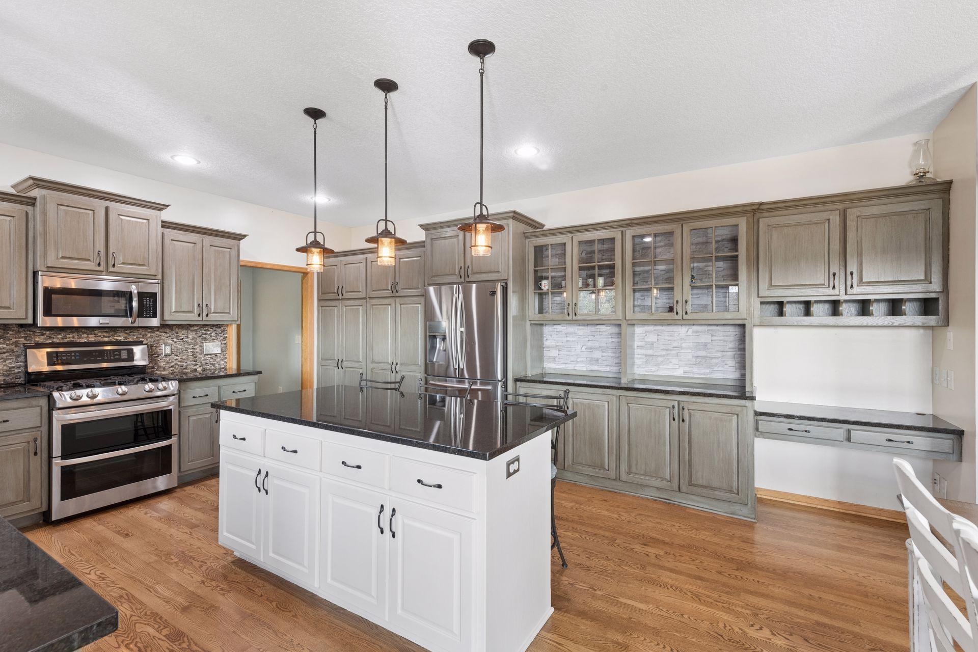 2408 Meadow Drive Buffalo, MN 55313 - Photo 4 of 55