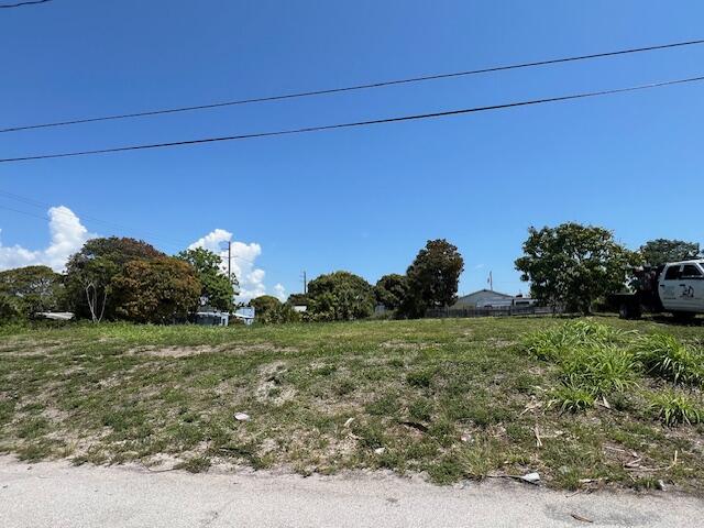 172 West 16th Street Riviera Beach, FL 33404 - Photo 2 of 2 172 W 16th St