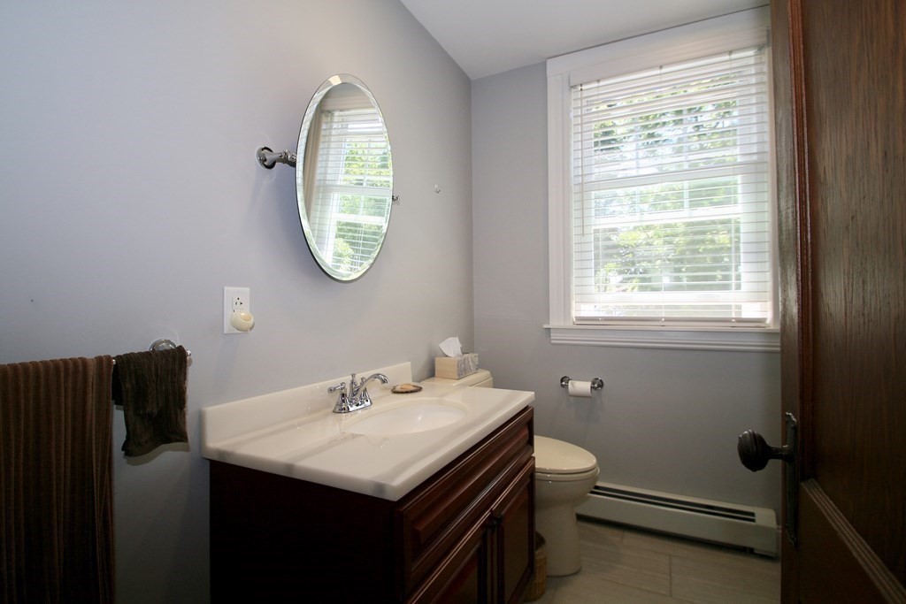204 R Washington Street Gloucester, MA 01930 - Photo 24 of 36 Gallery Image 24
