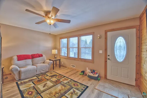 $269,000 | 802 3rd Street Northwest, Chisholm, MN 55719