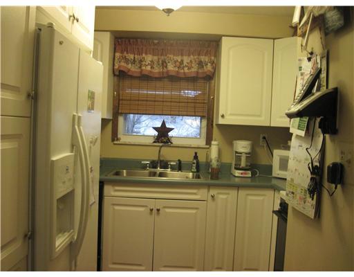 1806 Cowling Road Scottdale, PA 15683 - Photo 6 of 16 Kitchen.