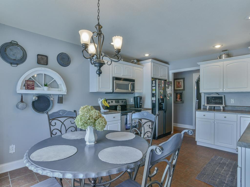 274 Upper Sand Valley Road Jonesborough, TN 37659 - Photo 12 of 36 White cabinetry