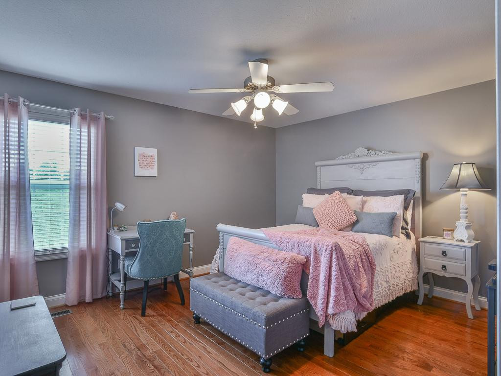 274 Upper Sand Valley Road Jonesborough, TN 37659 - Photo 20 of 36 Bedroom 2