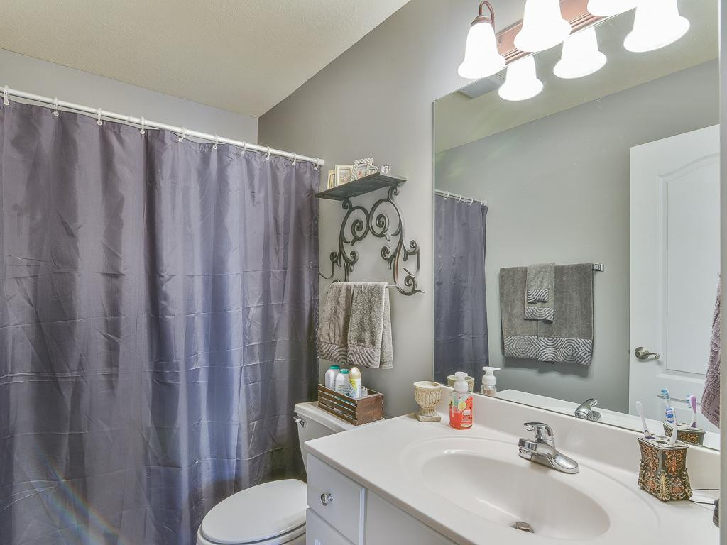 274 Upper Sand Valley Road Jonesborough, TN 37659 - Photo 22 of 36 Bathroom 2 for BR 23