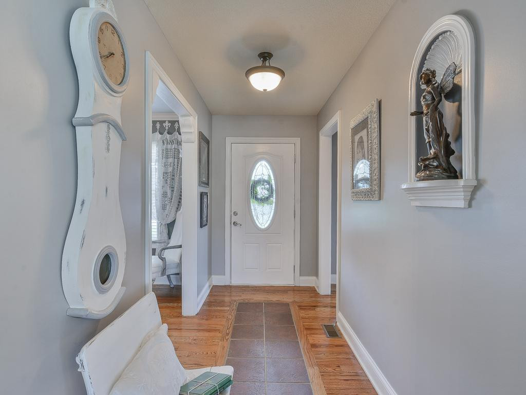 274 Upper Sand Valley Road Jonesborough, TN 37659 - Photo 6 of 36 Step inside