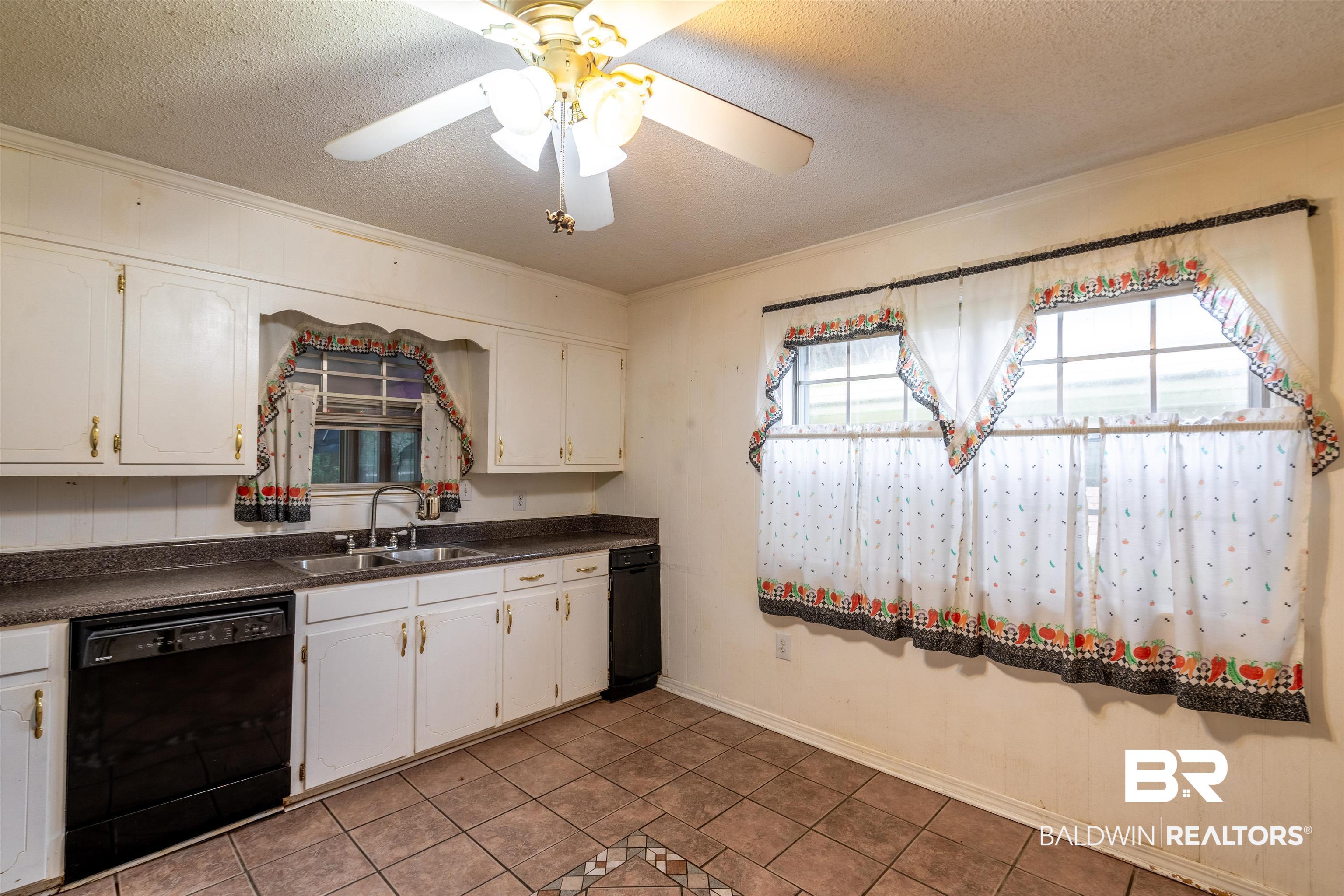 1654 Rochelle Street Mobile, AL 36693 - Photo 13 of 41