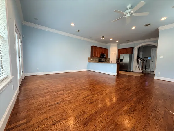 $3,499 | 1007 Kern Street, Houston, TX 77009