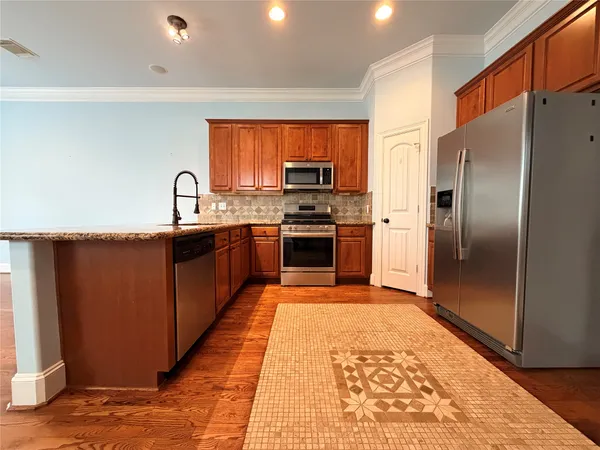 $3,499 | 1007 Kern Street, Houston, TX 77009