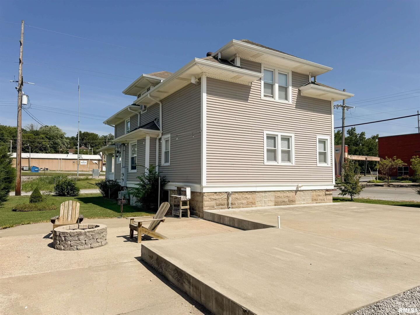 102 Southeast Front Street Dongola, IL 62926 - Photo 78 of 83