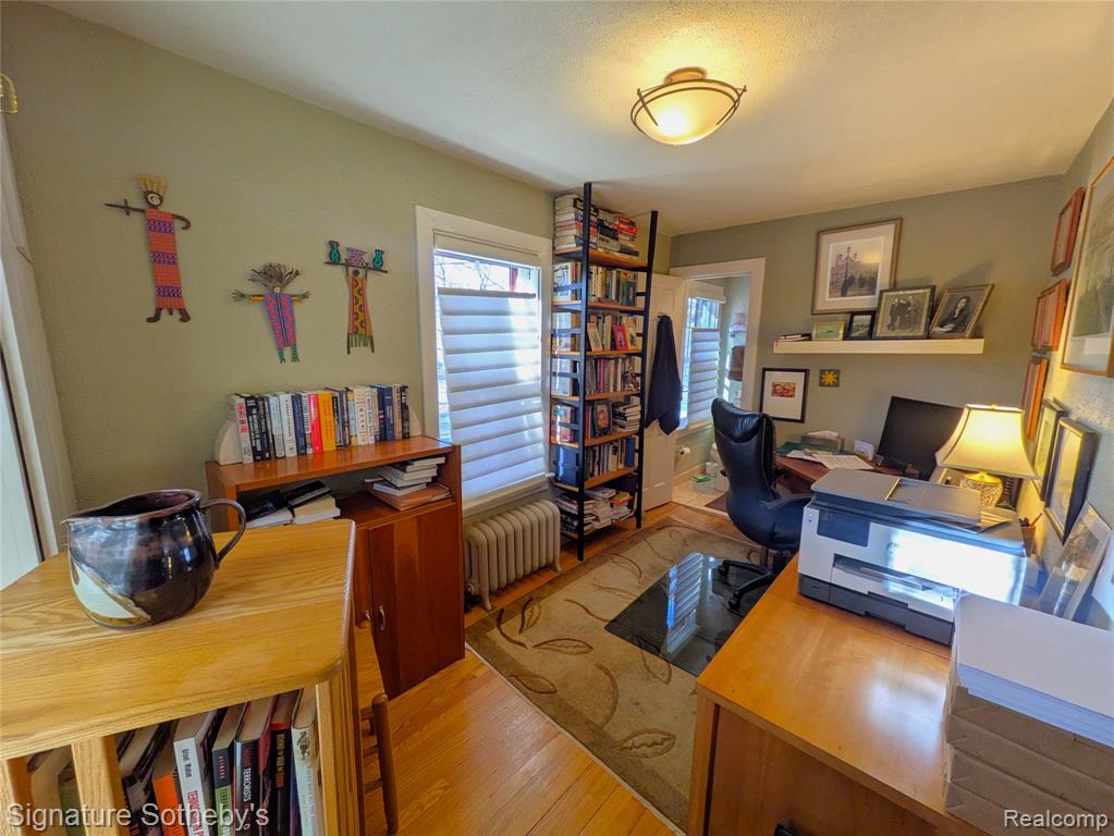 19470 Beverly Road Beverly Hills, MI 48025 - Photo 6 of 31