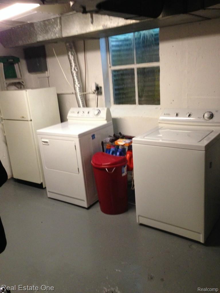 1774 Graefield Road, Unit 27 Birmingham, MI 48009 - Photo 12 of 14 laundry and egress.jpg