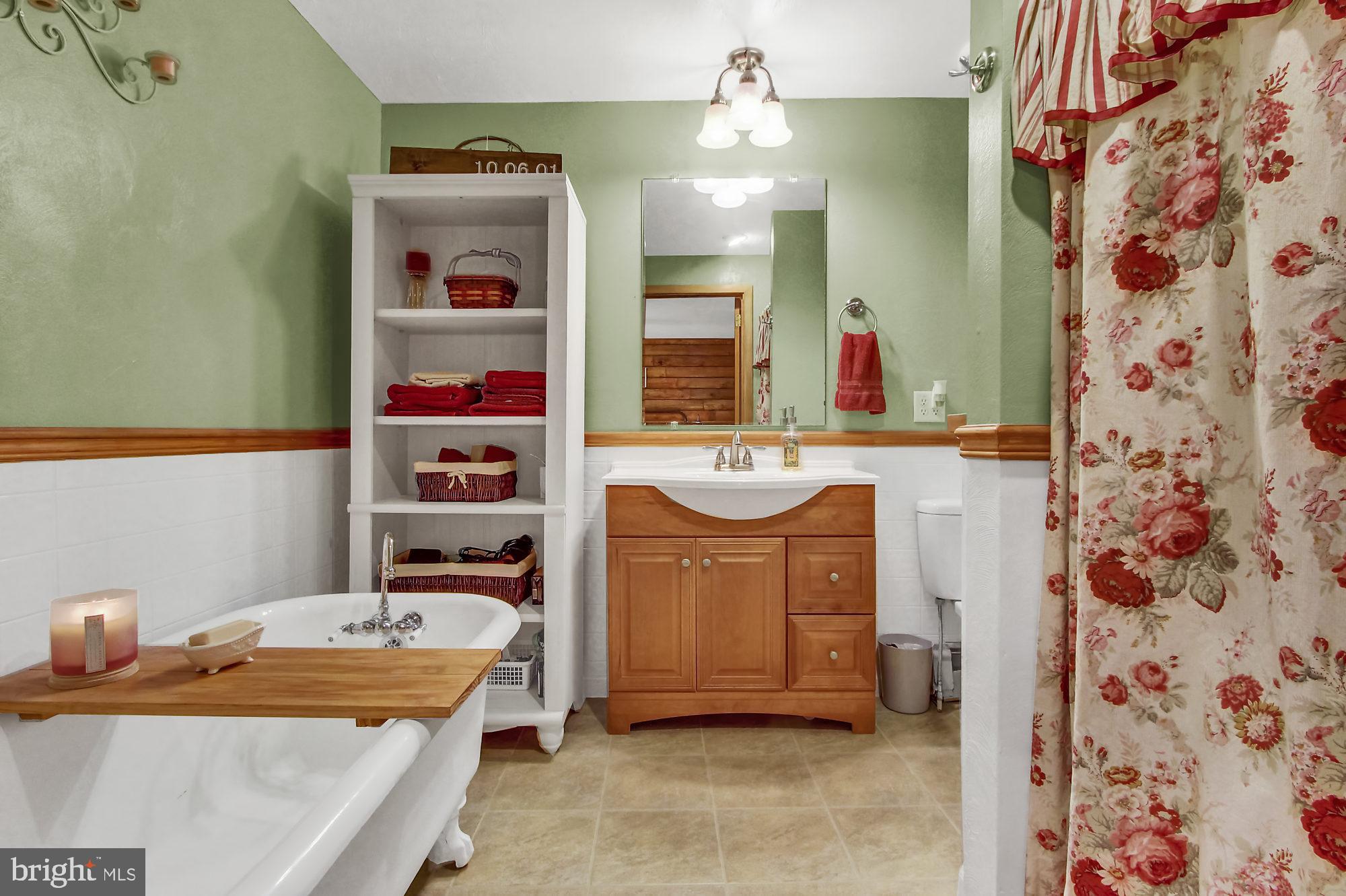 362 Bacon Road Red Lion, PA 17356 - Photo 23 of 42 Master Bathroom