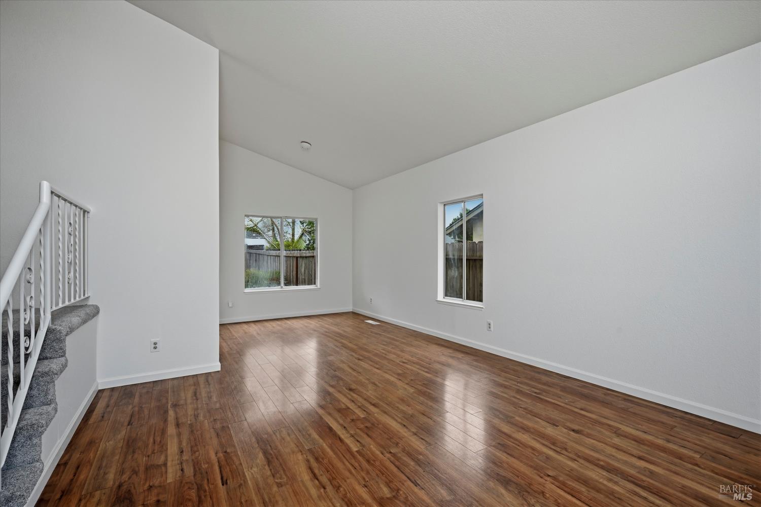 450 Nikki Drive Santa Rosa, CA 95401 - Photo 14 of 43